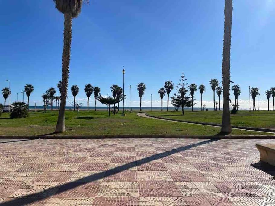 Moderna Y Alegre Vivienda Junto Al Mar . Daire Roquetas de Mar Dış mekan fotoğraf