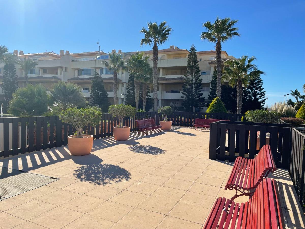 Moderna Y Alegre Vivienda Junto Al Mar . Daire Roquetas de Mar Dış mekan fotoğraf