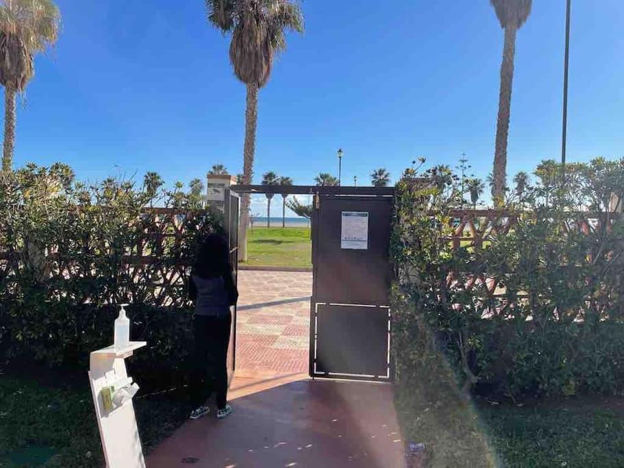 Moderna Y Alegre Vivienda Junto Al Mar . Daire Roquetas de Mar Dış mekan fotoğraf